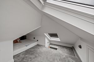 Photo 16- click for photo gallery